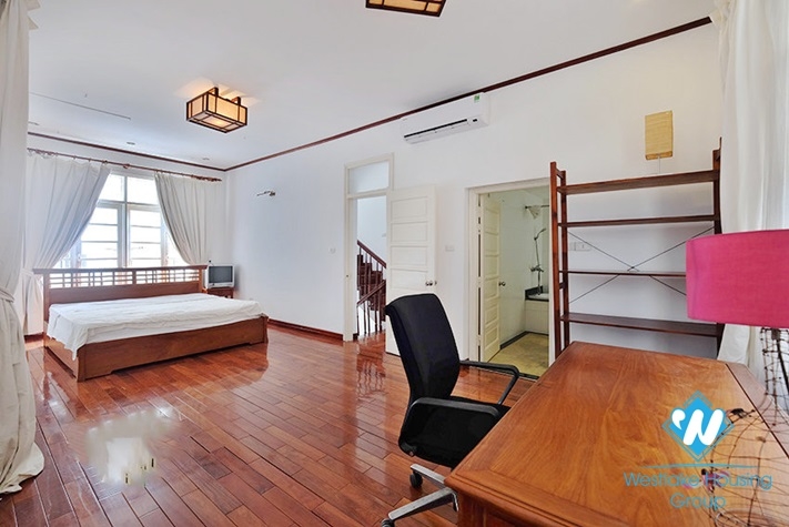 Nice four bedrooms house for rent in Tay Ho, Ha Noi