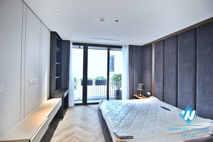 Nice 02 Bedrooms apartment for rent in Tay Ho st, Tay Ho District 