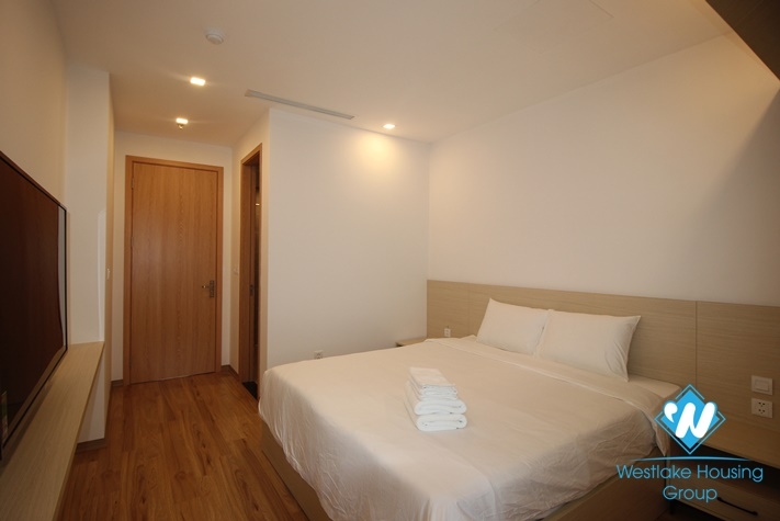 A brand new 2 bedrooms apartment for rent in Xuan Dieu, Tay Ho