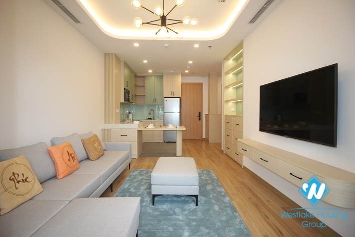 A brand new 2 bedrooms apartment for rent in Xuan Dieu, Tay Ho