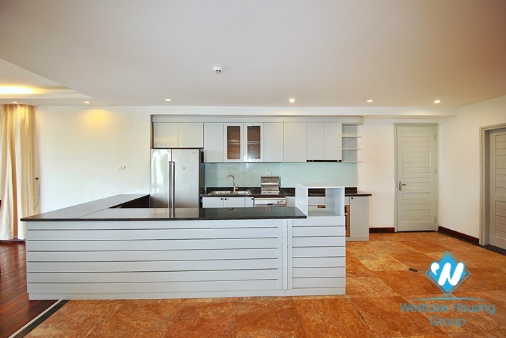 A spacious 3 bedroom apartment with lake view in Tay ho, Ha noi