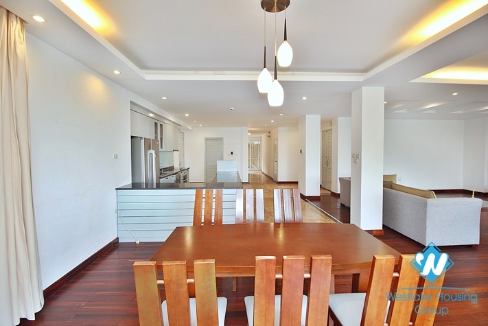 A spacious 3 bedroom apartment with lake view in Tay ho, Ha noi