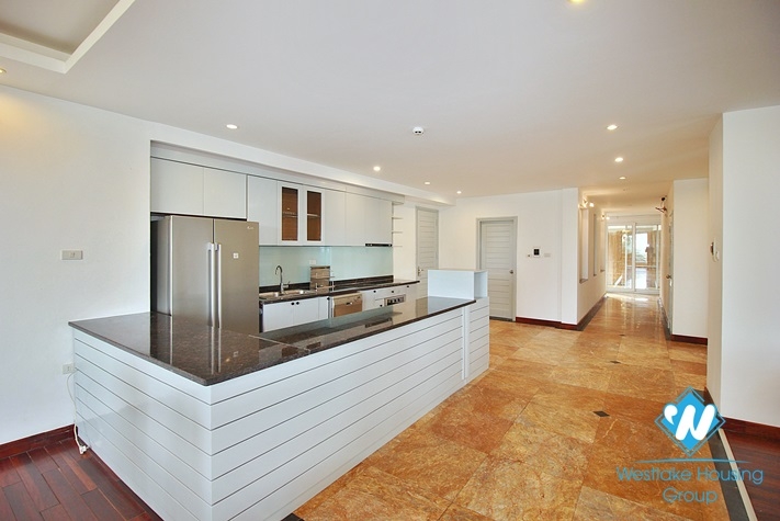 A spacious 3 bedroom apartment with lake view in Tay ho, Ha noi