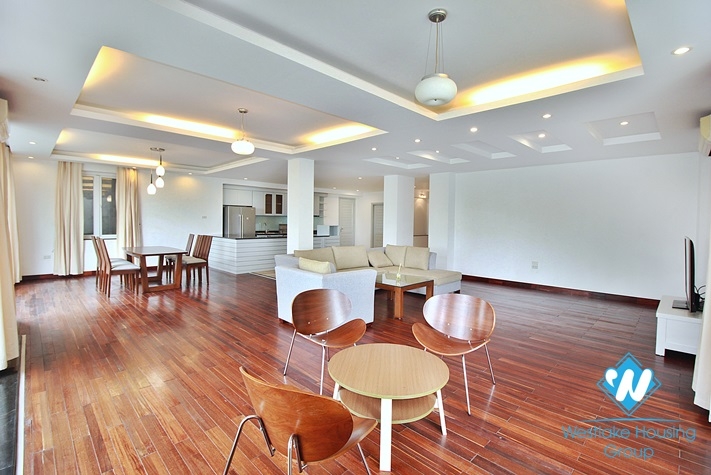 A spacious 3 bedroom apartment with lake view in Tay ho, Ha noi