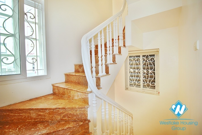 A private cozy house for rent in Tay Ho Street