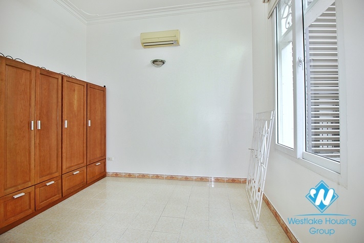 A private cozy house for rent in Tay Ho Street