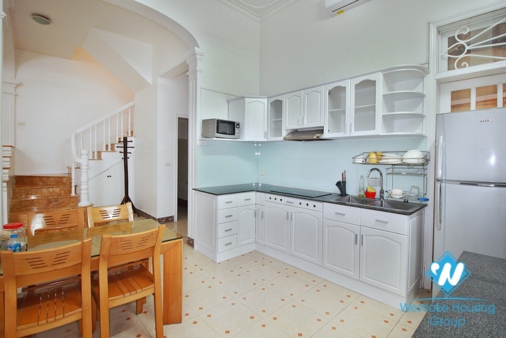 A private cozy house for rent in Tay Ho Street
