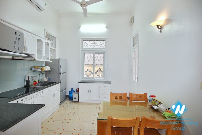 A private cozy house for rent in Tay Ho Street