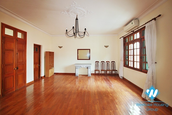 Cosy house available for rent in Westlake area, fully furnished.