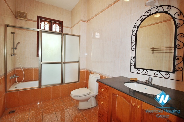 Cosy house available for rent in Westlake area, fully furnished.