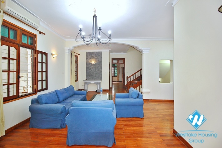 Cosy house available for rent in Westlake area, fully furnished.