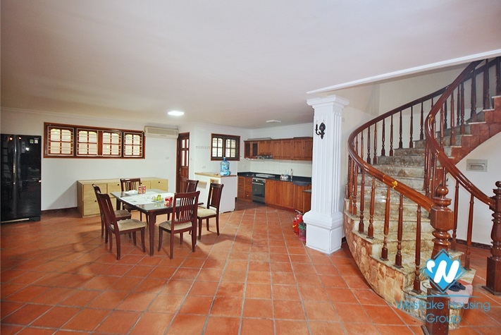 Cosy house available for rent in Westlake area, fully furnished.