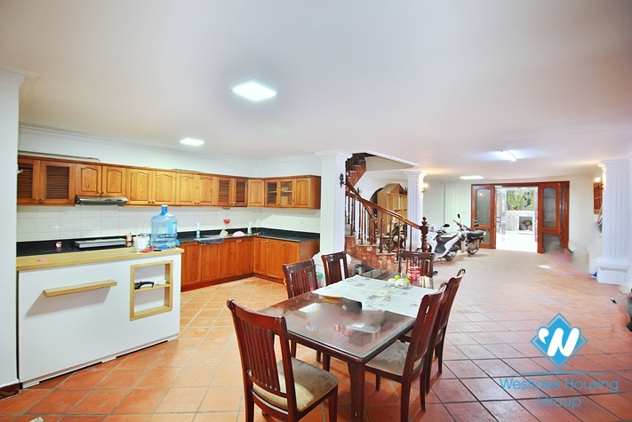 Cosy house available for rent in Westlake area, fully furnished.