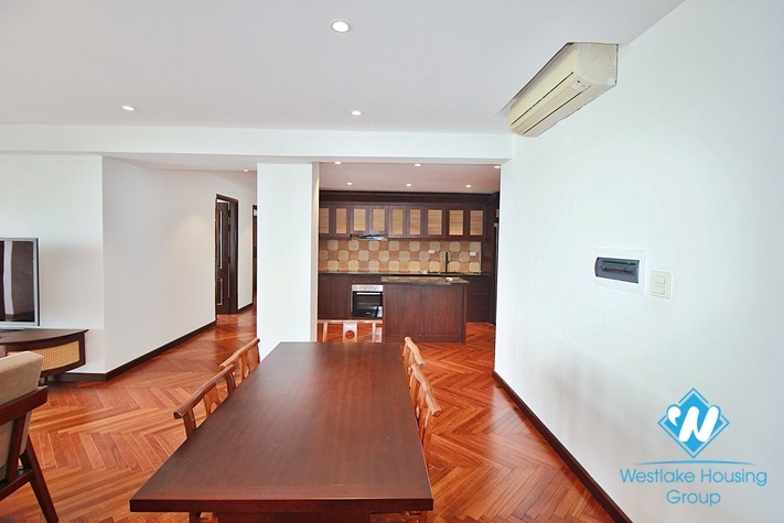 A lake view newly renovated 3 bedroom apartment for rent in Tu hoa