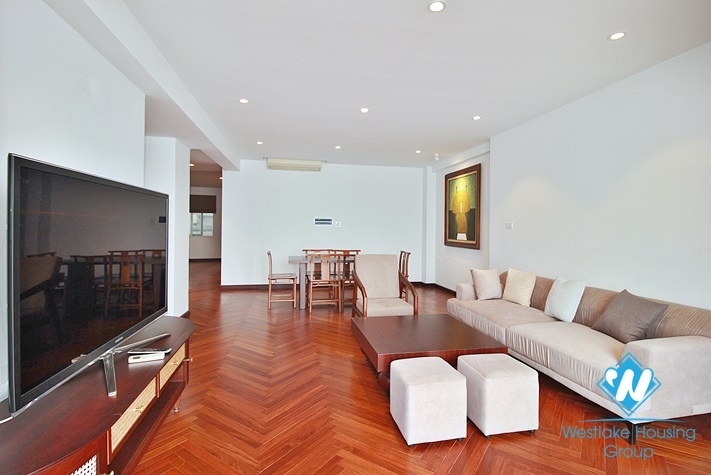 A lake view newly renovated 3 bedroom apartment for rent in Tu hoa