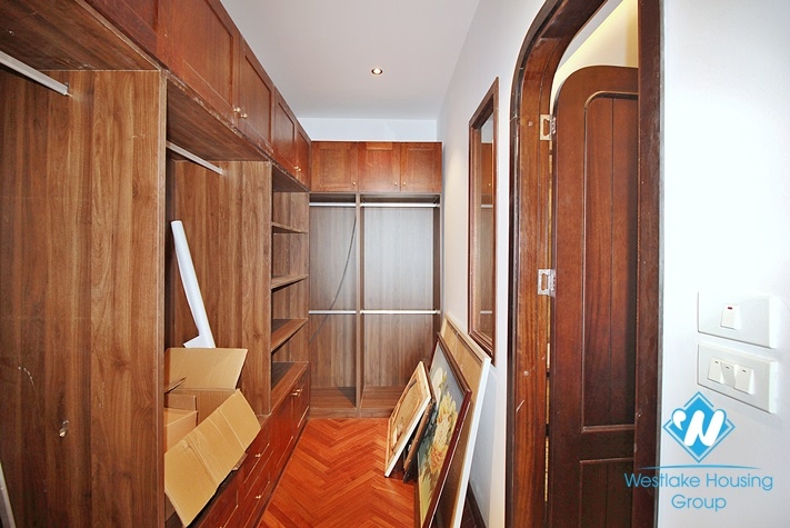 Duplex 4 bedrooms with lake view apartment for rent in Dang Thai Mai st, Tay Ho