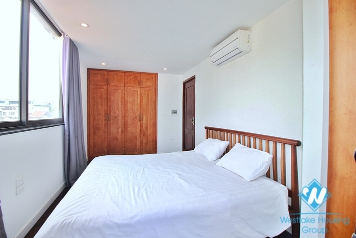 Lake view and high floor 1 bedroom apartment for rent in Tu Hoa st, Tay Ho