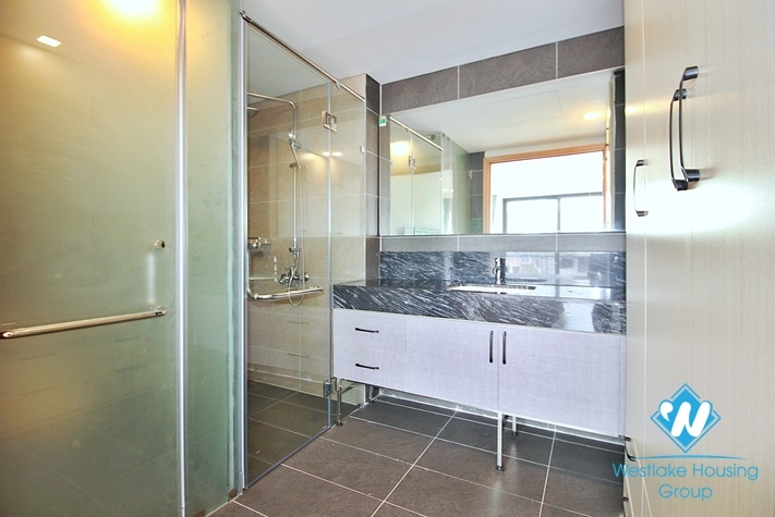 A pretty and brand new 1 bedroom apartment for rent in Tay Ho area
