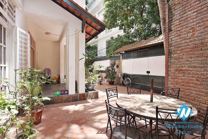 Nice four bedrooms house for rent in Tay Ho, Ha Noi
