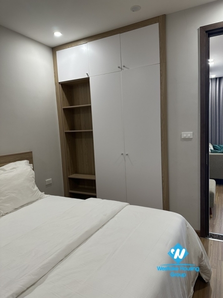 Brand new modern 1 bedroom located on Doi Can street, Ba Dinh