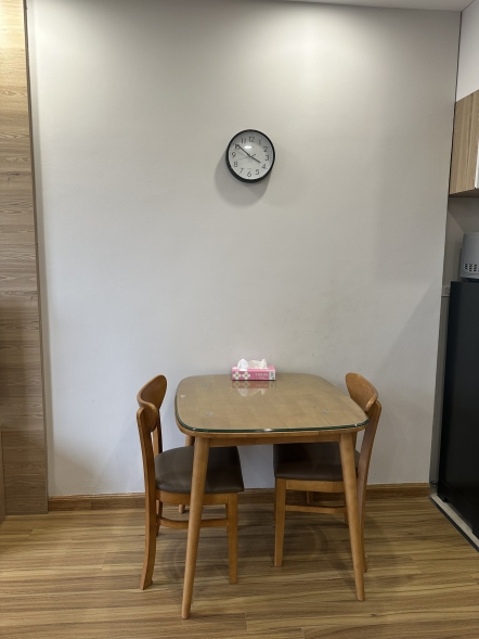 Brand new modern 1 bedroom located on Doi Can street, Ba Dinh