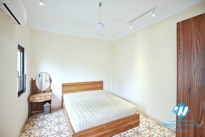 A good 5 bedrooms house in Lac long quan, Tay ho