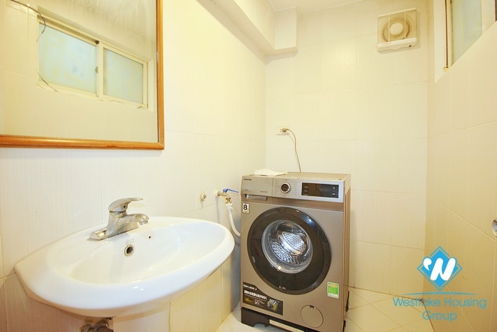 One bedroom apartment with amazing lake view is available for rent in Tay Ho, Ha Noi
