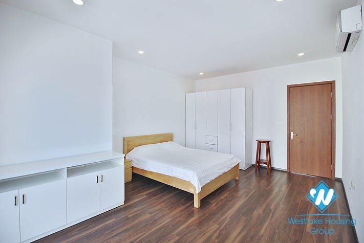 One bedroom apartment with huge balcony for lease in Tu Hoa, Tay Ho