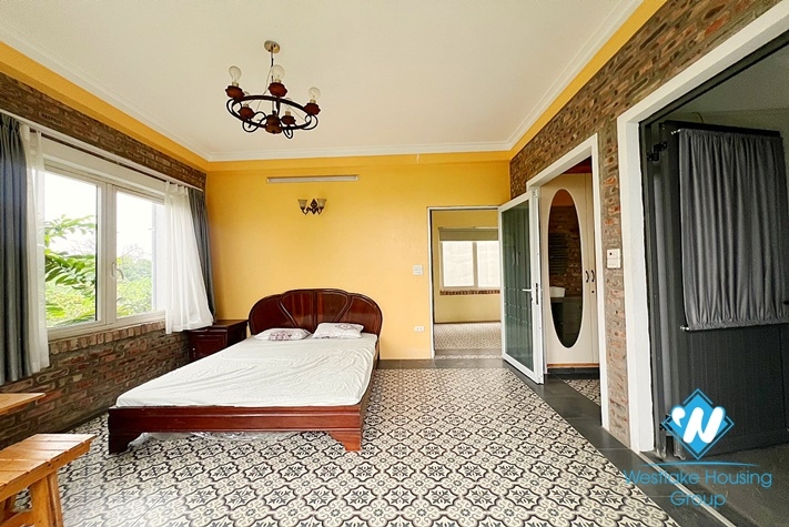 Garden house for rent with three bedrooms in Ngoc Thuy Long Bien, overlooking the River