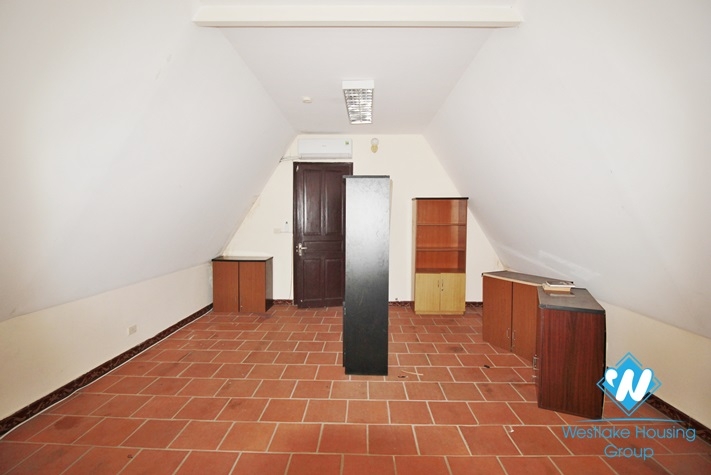 A big villa with front yard in To ngoc van, Tay ho