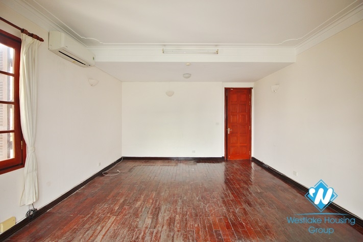 A big villa with front yard in To ngoc van, Tay ho