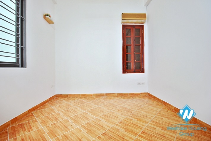 Cheap and bright 4 bedrooms house for rent in Tay Ho, Ha Noi