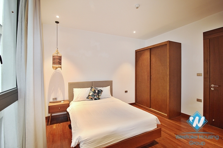 Gorgeous 3 bedroom apartment with beautiful lake view in Tay ho, Ha noi