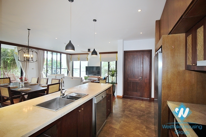 Gorgeous 3 bedroom apartment with beautiful lake view in Tay ho, Ha noi