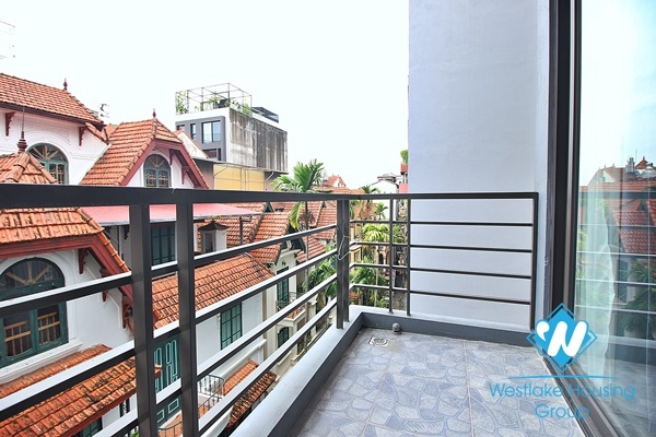 A good 1 bedroom apartment in To ngoc van, Tay ho