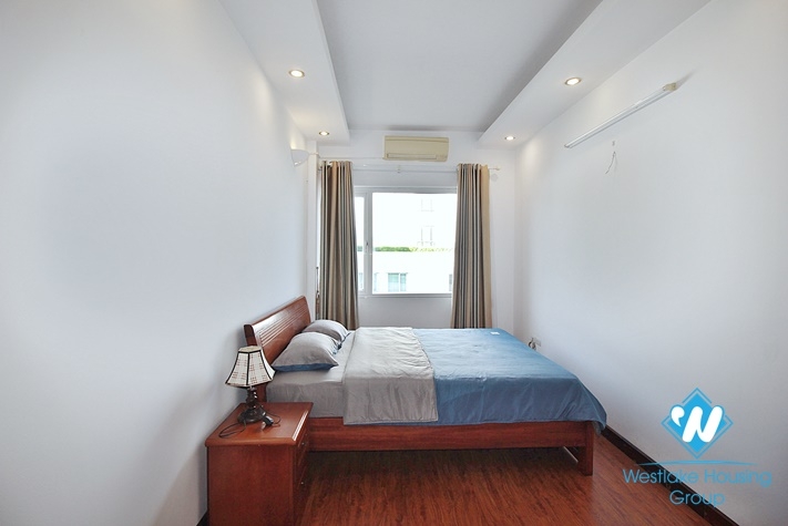 Bright 02 bedrooms apartment for rent in Tu Hoa st, Tay Ho