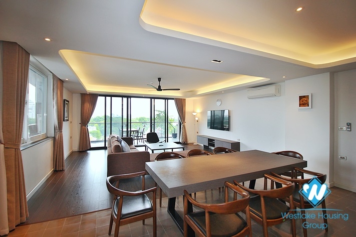 High floor and spacious 3 bedrooms apartment for rent in Dang Thai Mai, Tay Ho