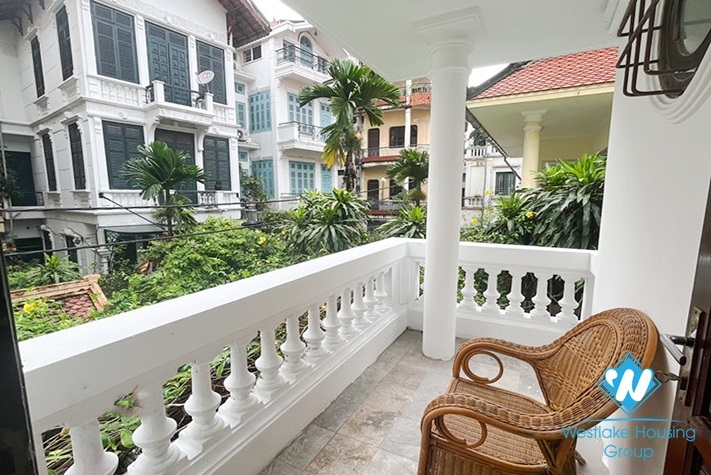 A lovely house 3 bedroom for rent on Tu Hoa st , Tay Ho district.