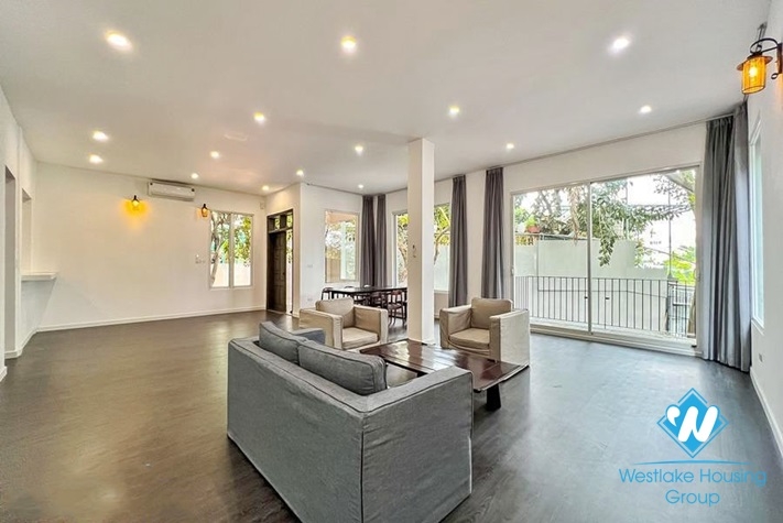 Gorgeous house with large green garden  for rent in Tay Ho, Hanoi