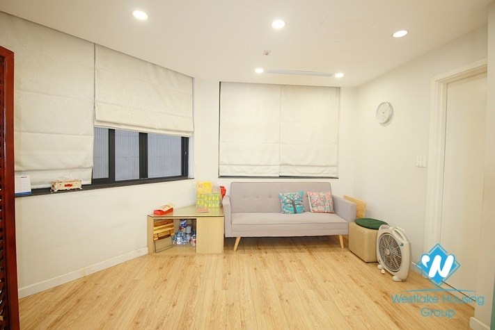 House with elevator for rent in near Ha Noi Club, Tay Ho