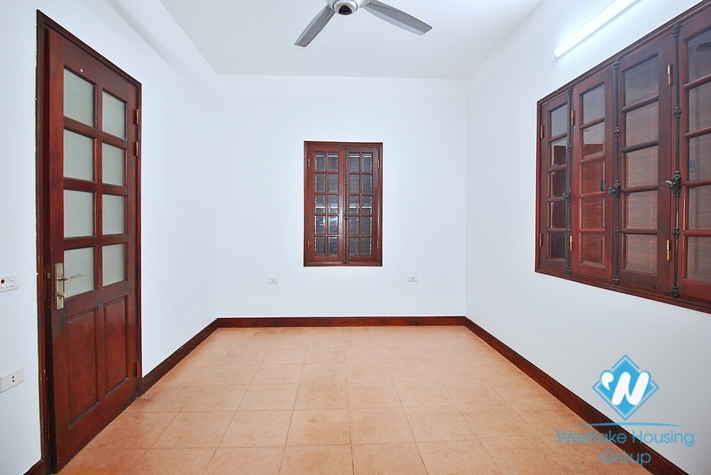 Renovated 5 bedrooms house for rent in Au Co, Tay Ho