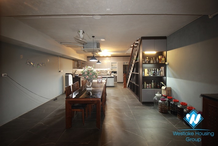 A nice house with garden 2 bedroom for rent in Au Co , Tay Ho street