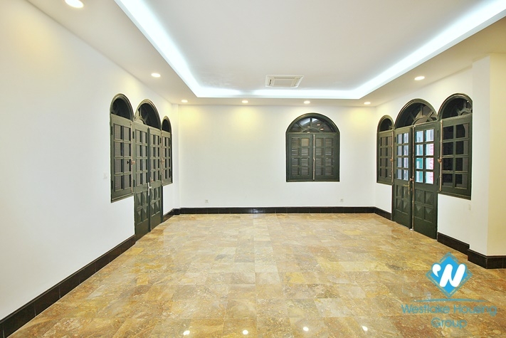 Spacious house with large courtyard for rent in Tay Ho area, Hanoi