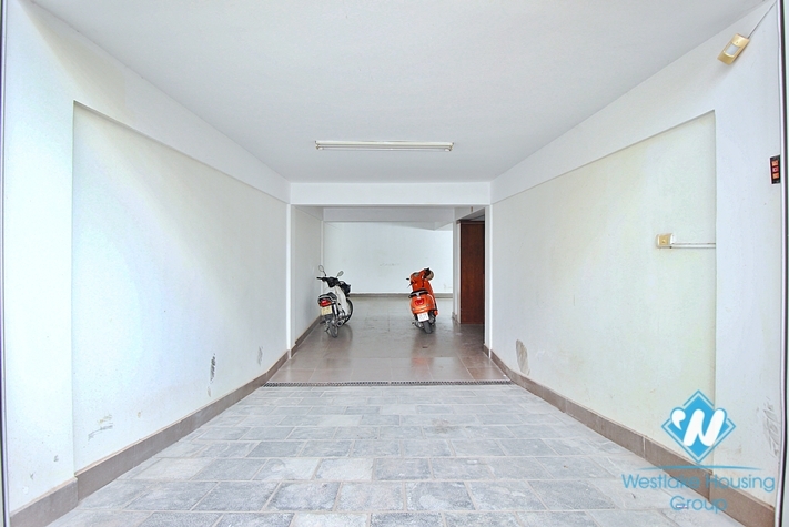 Bright corner house for rent in Tay Ho, Ha Noi