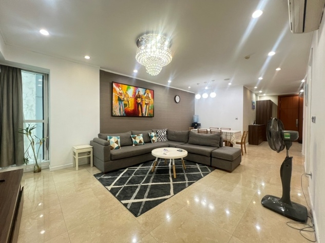 New beautiful 3 bedroom apartment fully furnished