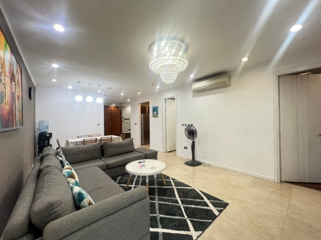 New beautiful 3 bedroom apartment fully furnished