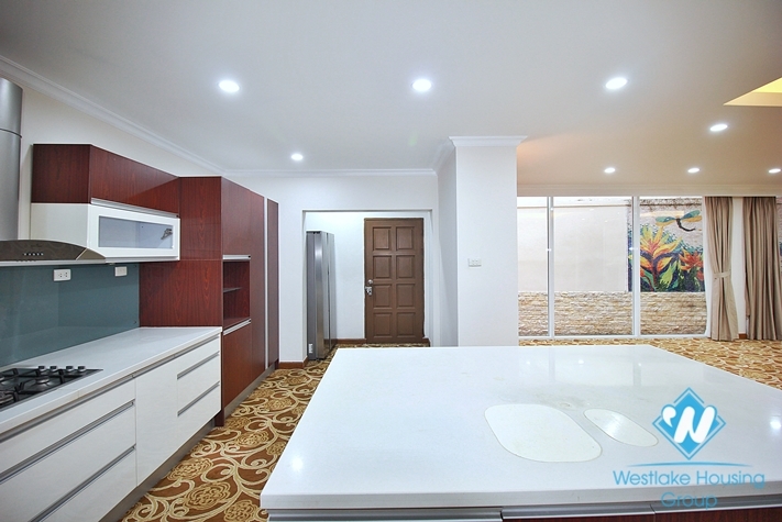 Fully serviced and spacious villa for rent in Tay Ho, Ha Noi