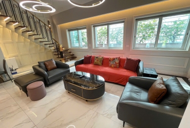 Cosy duplex apartment, big size with 4 bedrooms for rent in Ciputra, Tay Ho district, Ha Noi