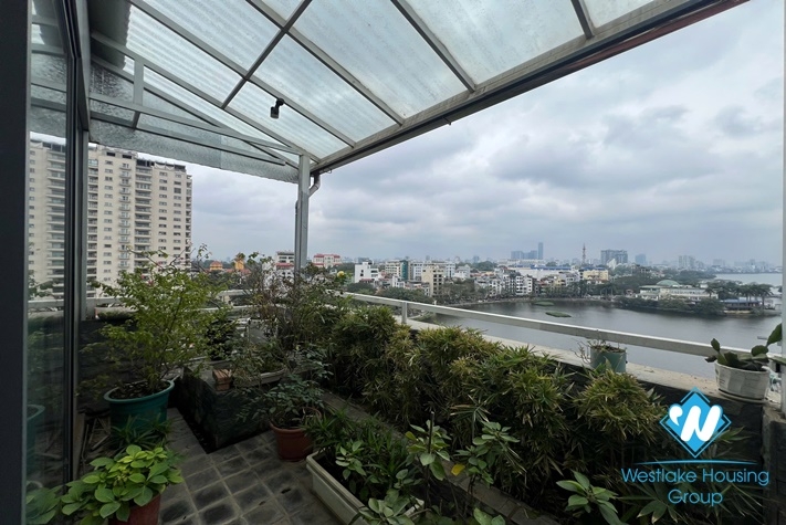 Lake view 2 bedrooms apartment for rent in Truc Bach area