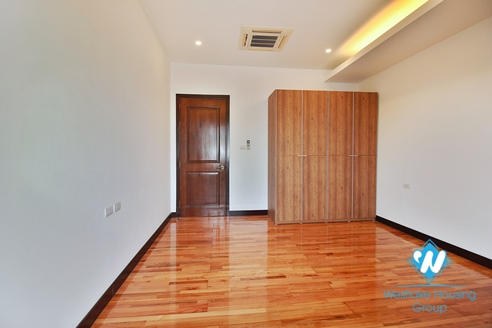 Brand new duplex 4 bedroom apartment for rent on Dang Thai Mai st, Tay  Ho district.